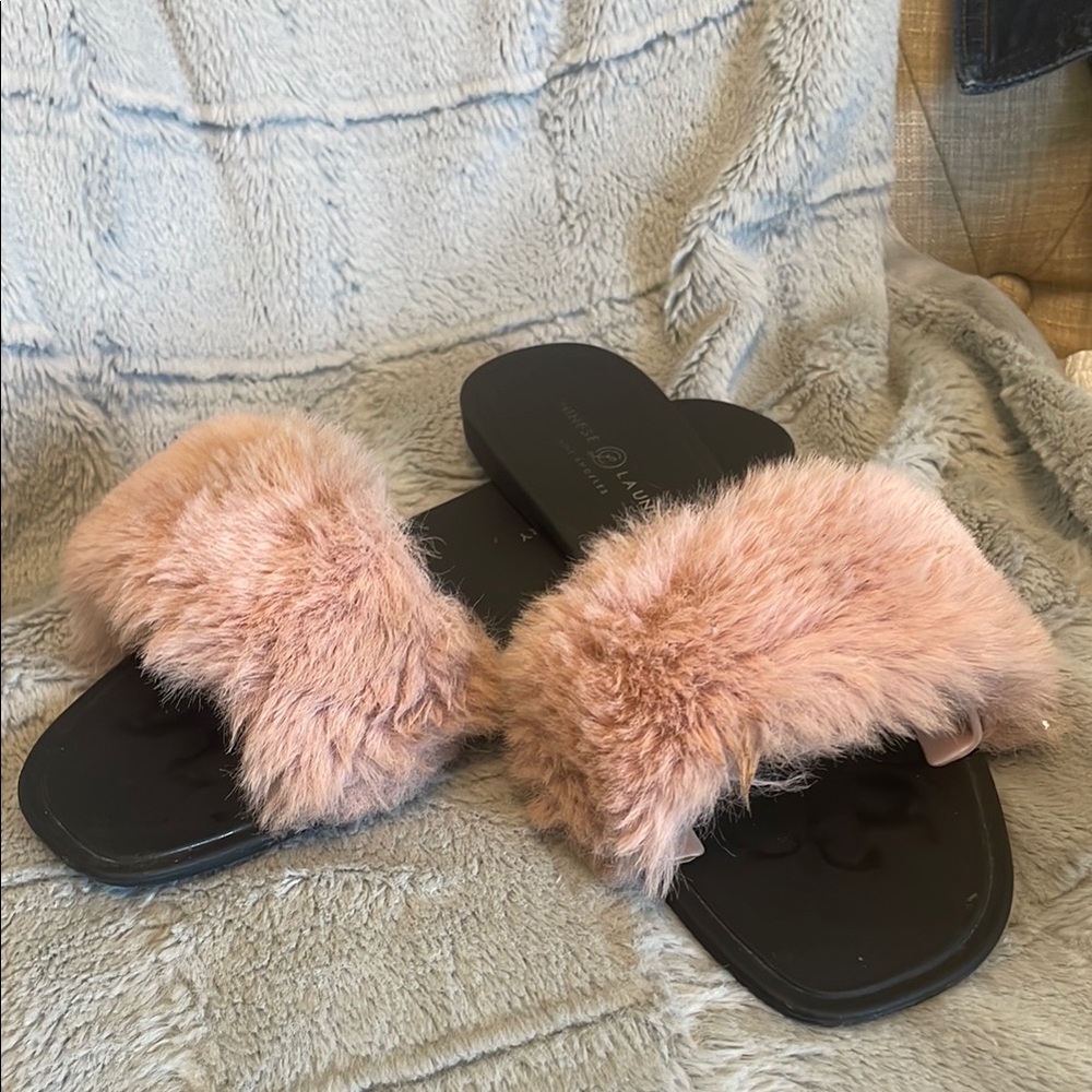 Chinese Laundry Pink and Black Fuzzy Slippers